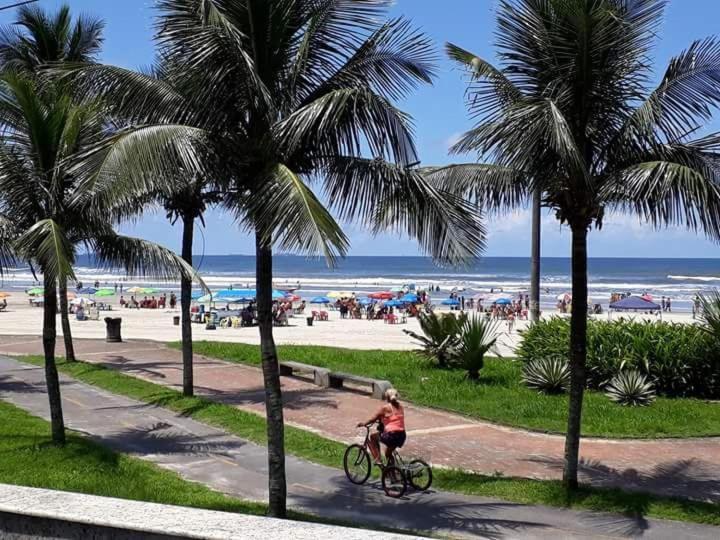 Frente Mar Piscina Churrasqueira Wifi Garagem Portaria 24Hs Apartment Solemar Exterior photo